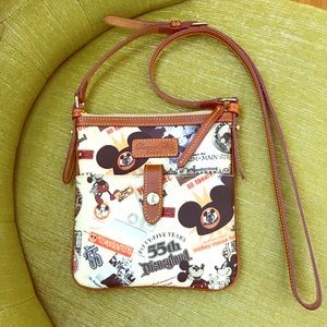 Dooney and Bourke Crossbody bag